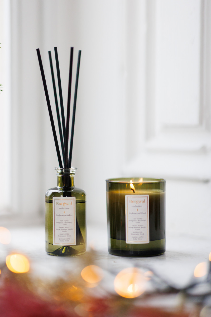 Geurstokjes + medium kaars
